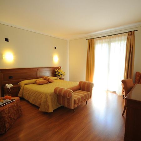 Hotel Panoramic Монтепульчано Экстерьер фото