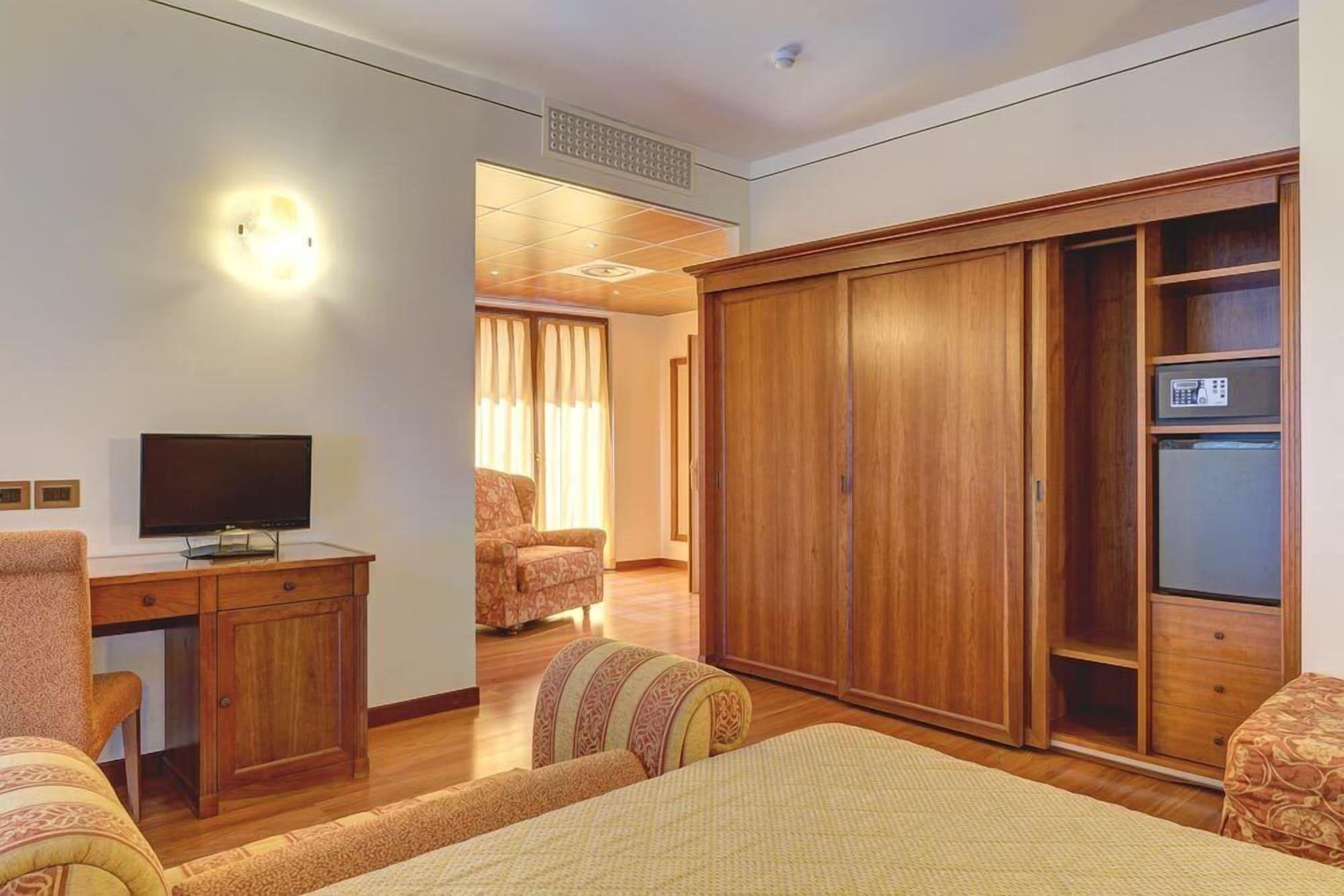 Hotel Panoramic Монтепульчано Экстерьер фото