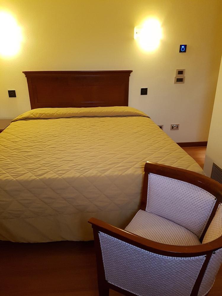 Hotel Panoramic Монтепульчано Экстерьер фото